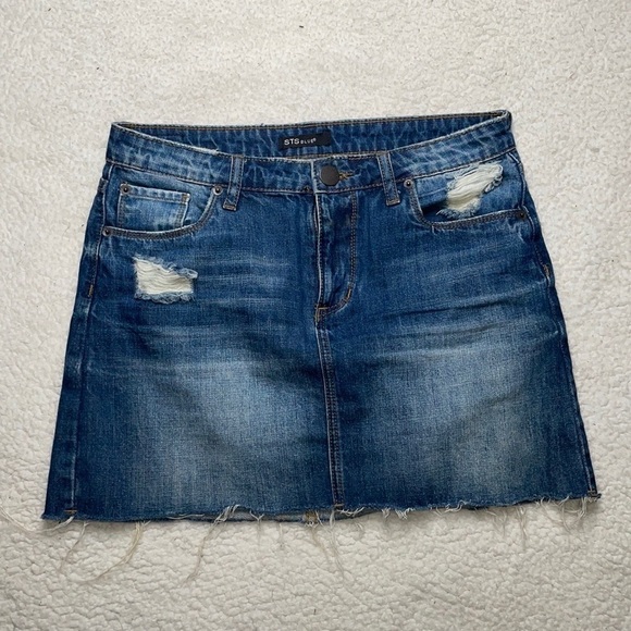 STS Blue Denim Distressed Skirt  Ripped Raw Hem In style Size 26 Dark Wash - Picture 1 of 6